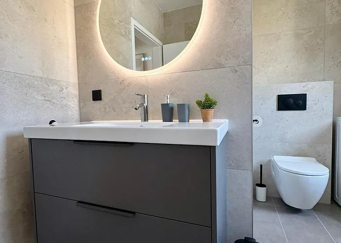 Fresh Upstairs & Free Parking Apartment Graz