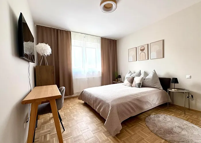 شقة Fresh Upstairs & Free Parking *